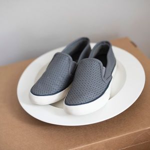 SPERRY Leather Slip Ons